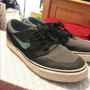 Nike Stefan janitors